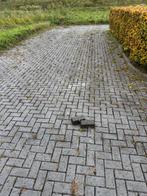 2600 m2 JONG GEBRUIKTE bkk betonklinkers 21x10.5x8 cm.