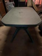 Groene tuintafel, kunststof, Ophalen of Verzenden, Zo goed als nieuw