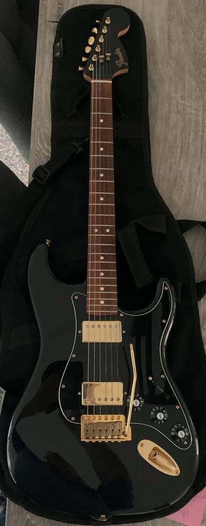 Fender blacktop strat.  LTD   Inruil ?, Muziek en Instrumenten, Snaarinstrumenten | Gitaren | Elektrisch, Zo goed als nieuw, Solid body