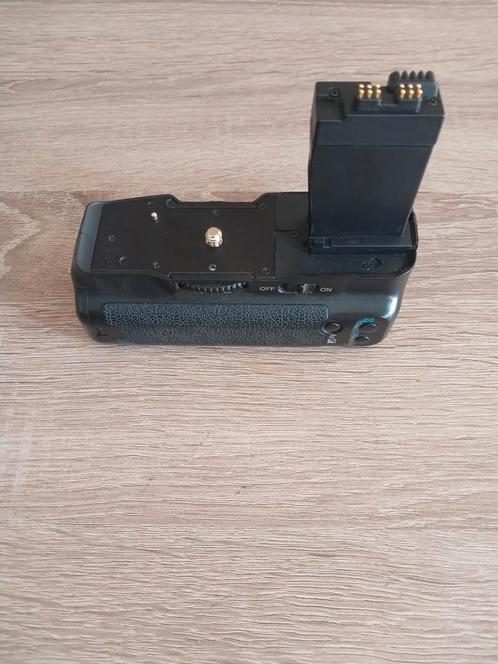 Batterijgrip Meike MK-550D voor Canon EOS 550D, Audio, Tv en Foto, Accu's en Batterijen, Gebruikt, Oplaadbaar, Ophalen of Verzenden