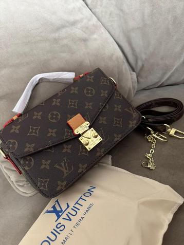 Designer tas beschikbaar voor biedingen
