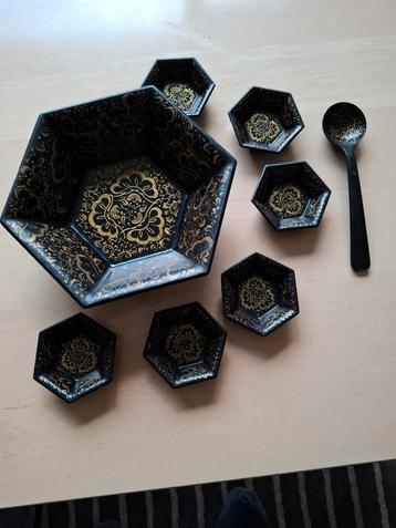 Indonesische houten noten/snack set beschikbaar voor biedingen
