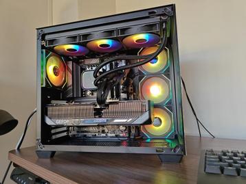 Gaming PC // RTX 5090 & AMD 7 9800X3D // beschikbaar voor biedingen