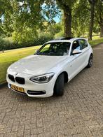 BMW 1-Serie 114I 75KW 5-DR 2013 Wit, 1-Serie, 65 €/maand, Achterwielaandrijving, Zwart
