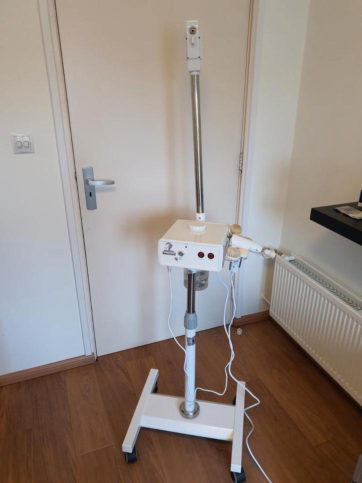 Vapozone & Borstelapparaat in 1, Witgoed en Apparatuur, Persoonlijke-verzorgingsapparatuur, Zo goed als nieuw, Overige typen, Ophalen