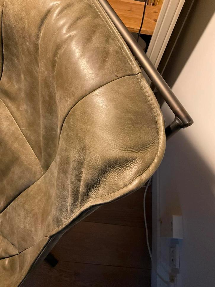 Mooie groen leren relax stoel + hocker, Huis en Inrichting, Banken | Sofa's en Chaises Longues, Gebruikt, Eenpersoons, Minder dan 150 cm