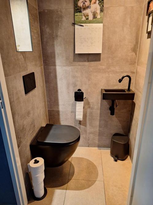 Wc / badkamer renovatie inc. loodgieterwerk, Huis en Inrichting, Badkamer | Complete badkamers, Zo goed als nieuw, Ophalen of Verzenden