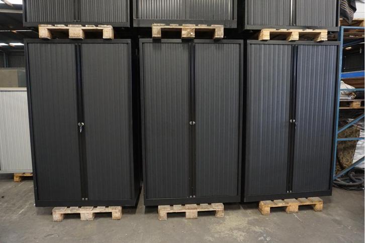 Zwarte roldeurkast archiefkast, dossierkast kantoorkast, Huis en Inrichting, Kasten | Roldeurkasten en Archiefkasten, Gebruikt