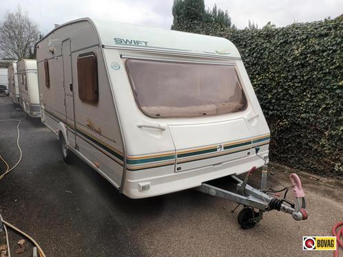 Swift Toscane 490 MOVER, FRANS BED, RONDZIT, Caravans en Kamperen, Caravans, Bedrijf, tot en met 4, 1000 - 1250 kg, Rondzit, Swift