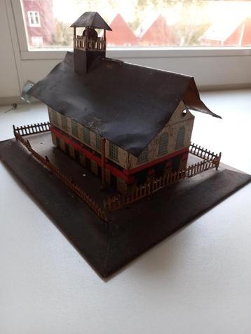 Missiebusje beschikbaar voor biedingen