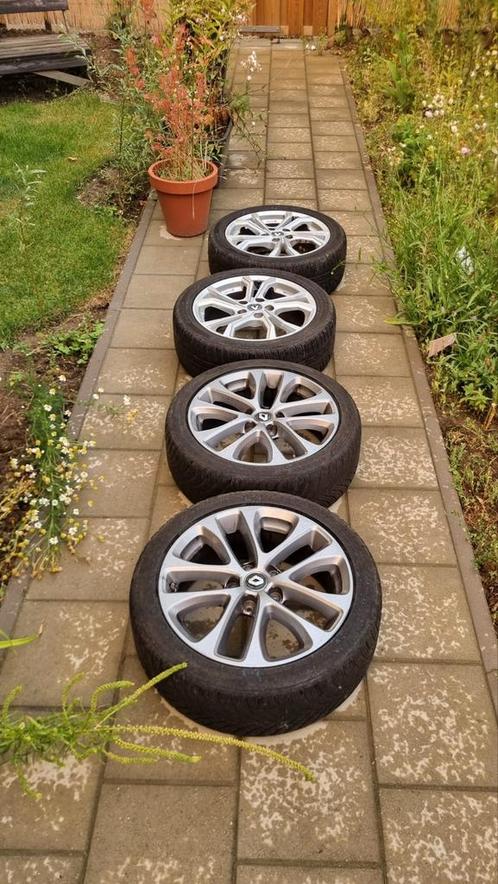 Renault Megane velgen met winterbanden, Auto-onderdelen, Banden en Velgen, Velg(en), Winterbanden, 15 inch, Gebruikt, Ophalen