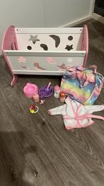 Babypop wieg met accessoires, Kinderen en Baby's, Speelgoed | Poppen, Ophalen, Zo goed als nieuw, Babypop