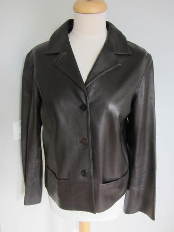 Jasje 42, bruin leatherlook, merk: Rizal, knopen, z.g.a.n. beschikbaar voor biedingen