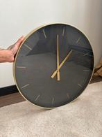 Zwarte klok met gouden rand, Huis en Inrichting, Woonaccessoires | Klokken, Ophalen, Zo goed als nieuw, Wandklok