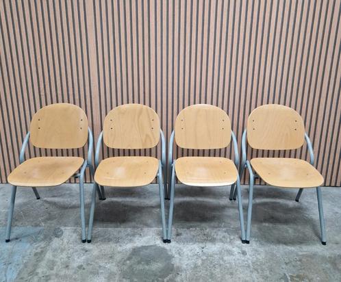 43 x schoolstoelen kantine bistro horeca terras stoelen hout, Huis en Inrichting, Stoelen, Zo goed als nieuw, Vijf, Zes of meer stoelen