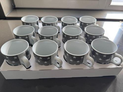 12 Koffiekopjes, Huis en Inrichting, Keuken | Servies, Zo goed als nieuw, Kop(pen) en/of Schotel(s), Overige stijlen, Keramiek