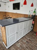 Grijze bar met witte kastjes, Ophalen, Gebruikt