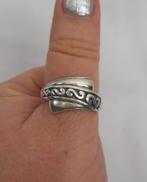 Prachtige zilveren modernist ring maat 19 nr.910, Ophalen of Verzenden, Dame, Zo goed als nieuw, Zilver