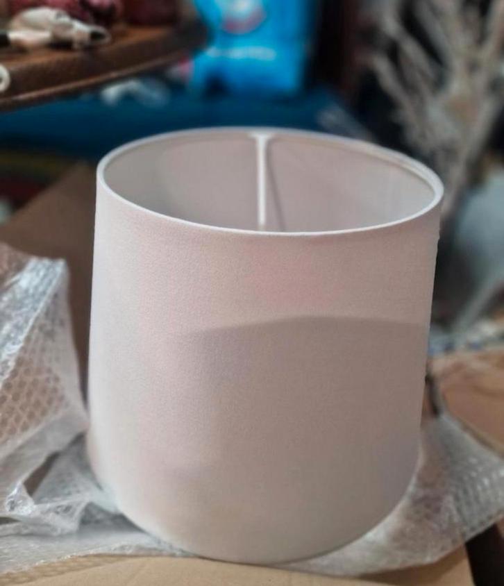 Nieuwe Lampenkap - 38cm Doorsnee - In Doos, Huis en Inrichting, Lampen | Lampenkappen, Nieuw, 25 tot 50 cm, Rond, Wit, Crème, Beige