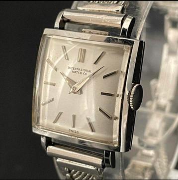 IWC Schaffhausen  dames horloge met 18 kt vergulde band beschikbaar voor biedingen