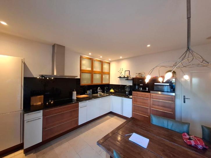 Keuken met graniet donker werkblad., Huis en Inrichting, Keuken | Complete keukens, Zo goed als nieuw, Hoekkeuken, Graniet of Steen