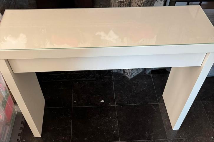 Ikea malm toilettafel + glasplaat, Huis en Inrichting, Tafels | Kaptafels, Zo goed als nieuw, 100 tot 150 cm, 50 tot 100 cm, Hout