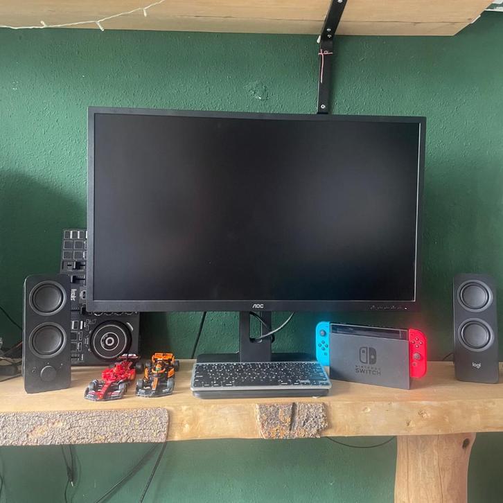 Beeldscherm AOC 31,5 inch, Computers en Software, Monitoren, Zo goed als nieuw, 61 t/m 100 Hz, DisplayPort, HDMI, Ingebouwde speakers