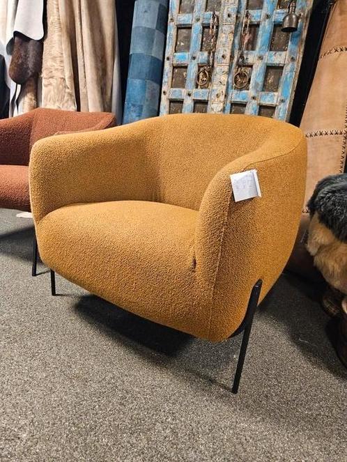 Fauteuil bullie okergeel opruiming h.e. design, Huis en Inrichting, Fauteuils, Nieuw, Stof, 50 tot 75 cm, Ophalen of Verzenden