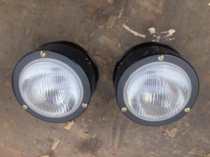 Deutz koplampen 06 serie met bevestigingspennen, Hobby en Vrije tijd, Overige Hobby en Vrije tijd, Nieuw, Ophalen