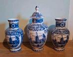 T'Delfts Bleau Kaststel - 3 Vazen, Ophalen