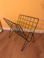 tijdschriftenrek van metaal, Huis en Inrichting, Woonaccessoires | Krantenbakken en Lectuurbakken, Ophalen, Gebruikt