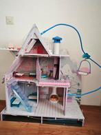 LOL Surprise Winterhuis Chalet, Kinderen en Baby's, Speelgoed | Poppenhuizen, Ophalen, Gebruikt, Poppenhuis
