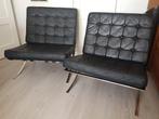 Twee stuks zwarte barcelona chair (met wat werk), Huis en Inrichting, 75 tot 100 cm, Metaal, Design, Gebruikt