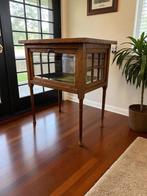 Vintage glazen vitrine / etalage / theekastje, Eén stripboek, Ophalen, Gelezen