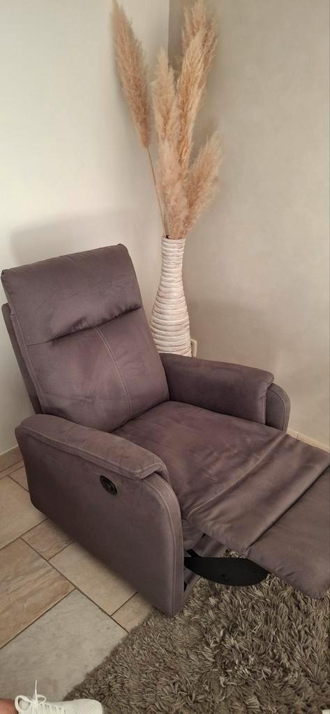 Elektrisch verstelbare fauteuil - z.g.a.n. 2 stuks, Huis en Inrichting, Fauteuils, Zo goed als nieuw, Stof, 75 tot 100 cm, 75 tot 100 cm