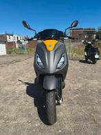 Piaggio one brom, Fietsen en Brommers, Scooters | Piaggio, Ophalen, Overige modellen, Maximaal 45 km/u, Elektrisch