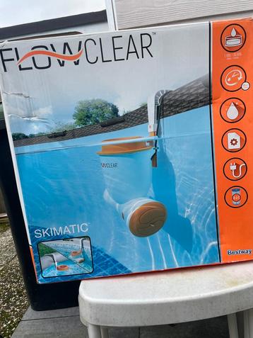 Zwembad filter+ afdekzeil + trap  beschikbaar voor biedingen