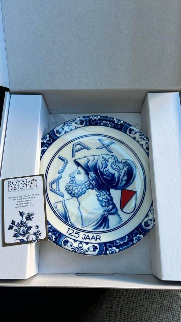 Ajax delfts blauw bord 125 jaar bestaan gloednieuw, Verzamelen, Sportartikelen en Voetbal, Nieuw, Overige typen, Ajax, Ophalen of Verzenden