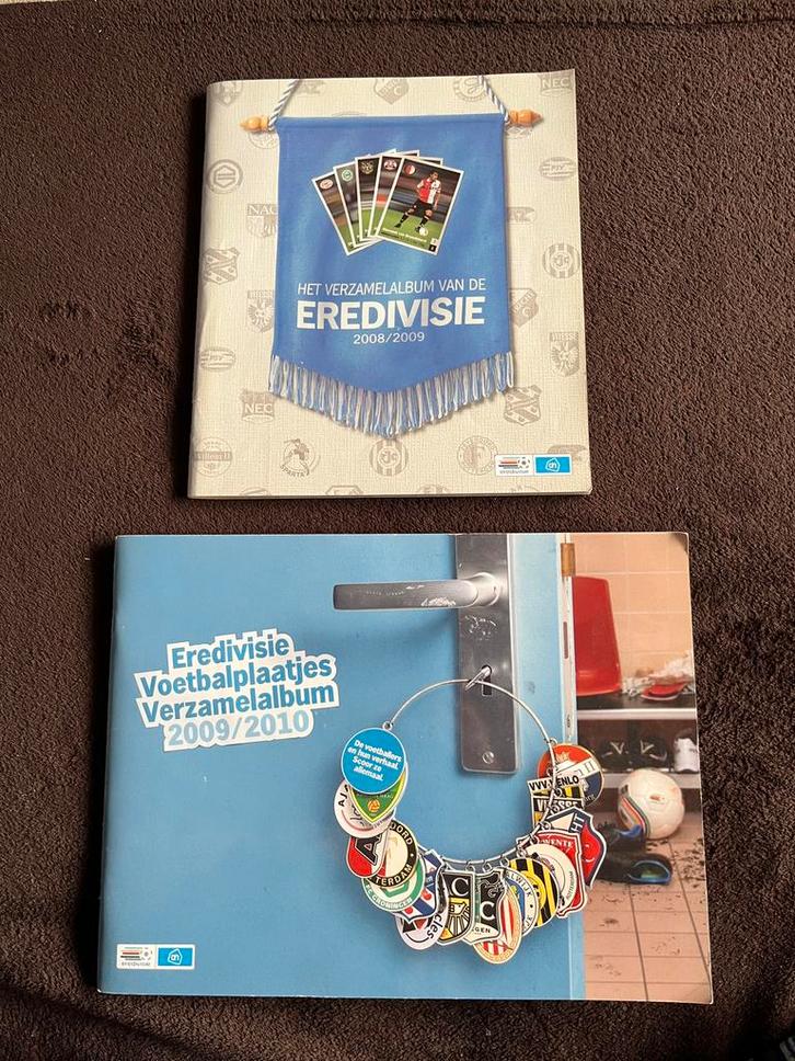 2 Voetbalplaatjes verzamelalbums Eredivisie, Verzamelen, Sportartikelen en Voetbal, Zo goed als nieuw, Poster, Plaatje of Sticker