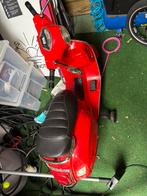 Elektrische rode vespa gratis, Fietsen en Brommers, Fietsen | Kinderfietsjes, Ophalen, Gebruikt, 20 inch of meer
