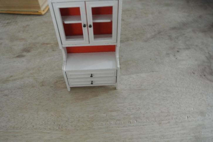 Poppenhuis Lundby Kast 70/ nr 511, Verzamelen, Poppenhuizen en Toebehoren, Zo goed als nieuw, Gebruiksvoorwerp, Ophalen of Verzenden
