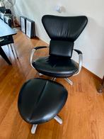 Leolux fauteuil Formi + hocker zwart leer, Ophalen, Zo goed als nieuw, 75 tot 100 cm, Leer