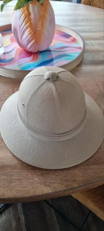 VINTAGE Tropenhelm safari helm Beige Zandkleur hoed afrika  beschikbaar voor biedingen