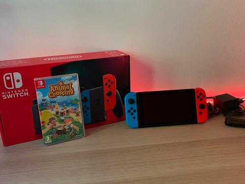 Nintendo switch met animal crossing en doos, Spelcomputers en Games, Spelcomputers | Nintendo Switch, Zo goed als nieuw, Switch 2019 Upgrade
