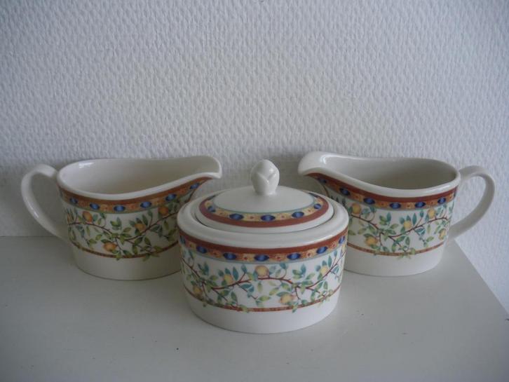 Johnson Brothers Lemon Tree servies, Huis en Inrichting, Keuken | Servies, Zo goed als nieuw, Bord(en), Wedgwood, Aardewerk, Ophalen of Verzenden