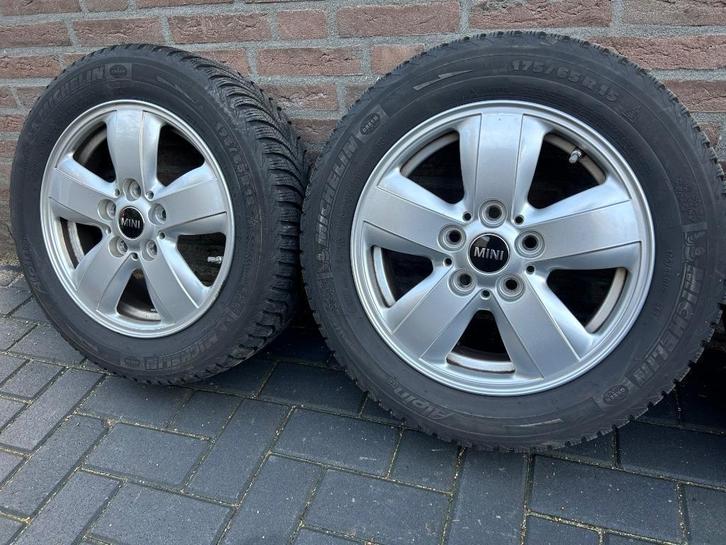 Originele 15 Inch Mini velgen met winterbanden + TPMS, Auto-onderdelen, Banden en Velgen, Banden en Velgen, Winterbanden, 15 inch