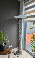 Mooie staanlamp 180 cm hoog, Huis en Inrichting, Lampen | Vloerlampen, Ophalen, Zo goed als nieuw, 150 tot 200 cm