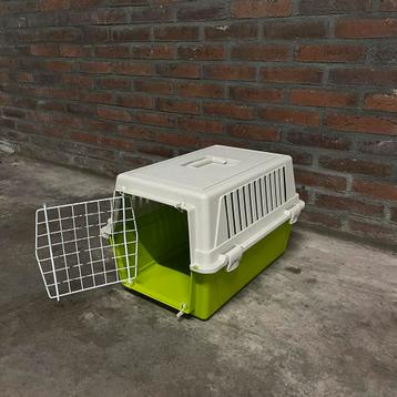 Te koop: huisdierbox – netjes en schoon beschikbaar voor biedingen