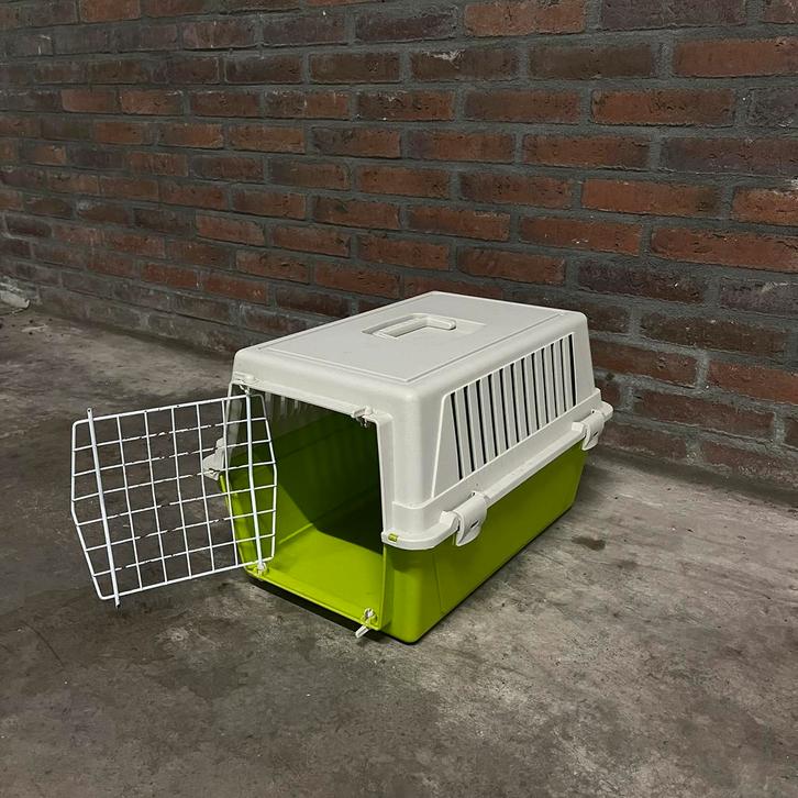 Te koop: huisdierbox – netjes en schoon, Dieren en Toebehoren, Transportboxen, Gebruikt, Ophalen