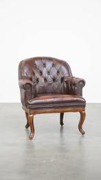 Charmante, klassieke rundleren Engelse chesterfield armchair, Ophalen, Klassiek, Engels, Gebruikt, .